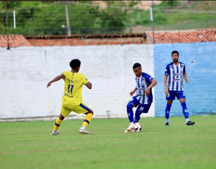 Tuntum vence IAPE de virada e deixa a lanterna do Campeonato Maranhense
