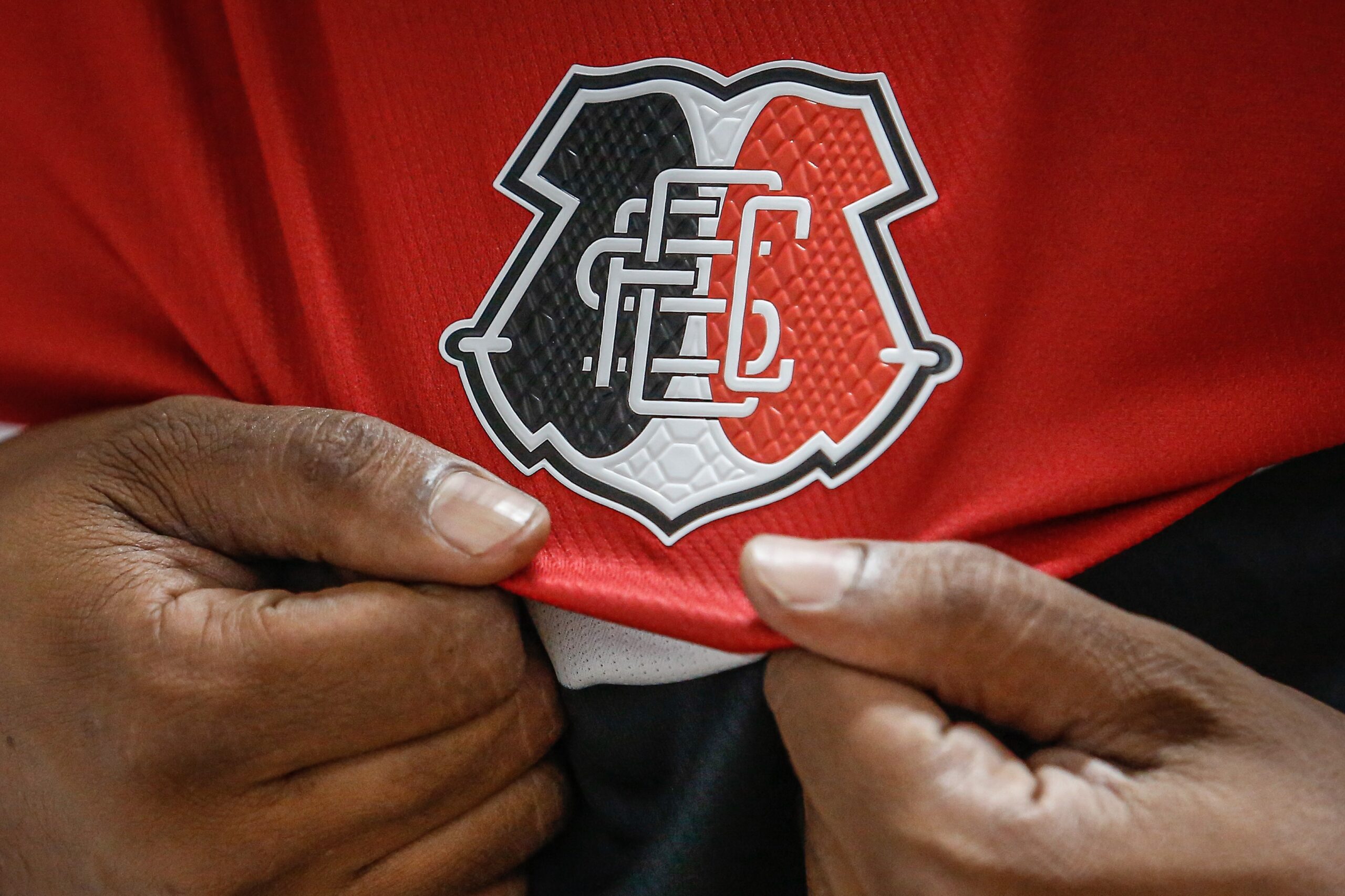 Santa Cruz vai estrear na temporada com uniforme alternativo; saiba mais