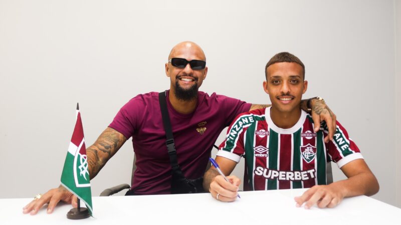 Filho de Felipe Melo tem primeira grande chance no profissional do Fluminense