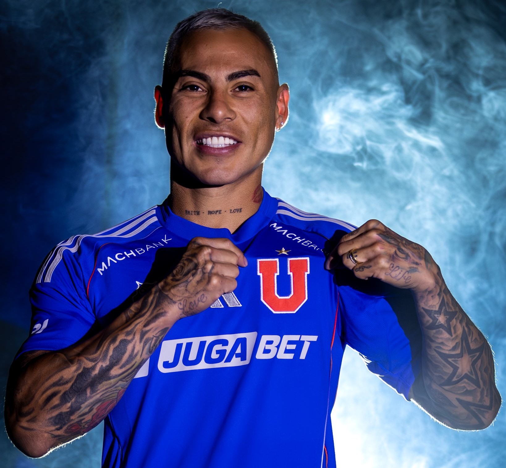 Vargas, ex-Atlético-MG, volta à Universidad de Chile após 15 anos