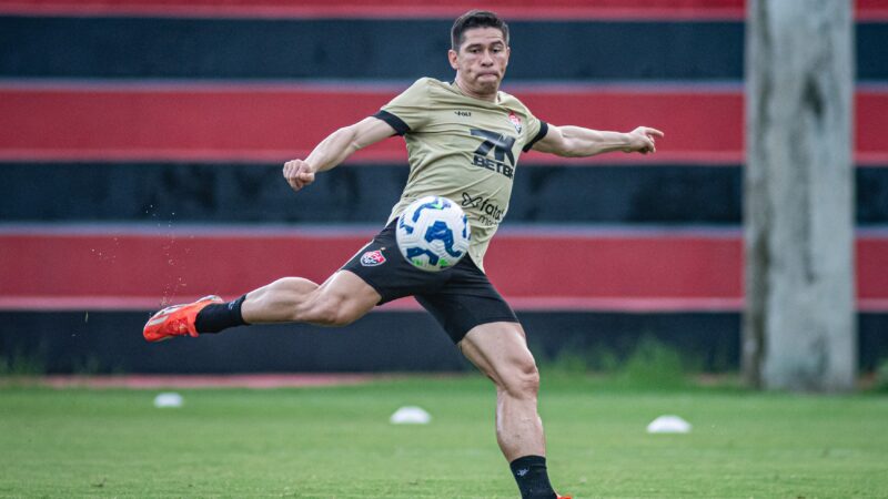 Renovação de Osvaldo com o Vitória sai no BID; veja tempo de contrato