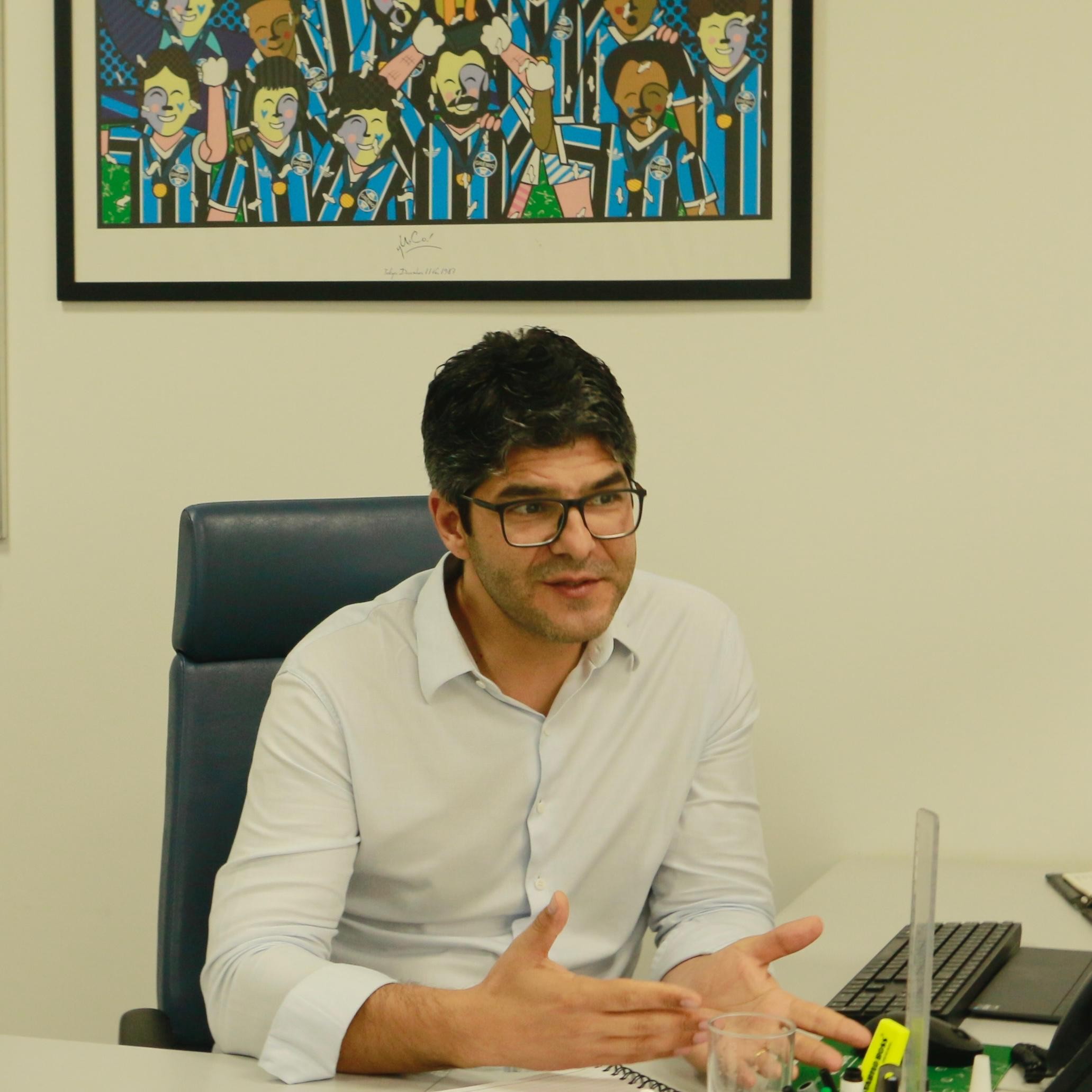 Remo anuncia ex-executivo do Grêmio para ocupar vaga deixada por Marcos Braz