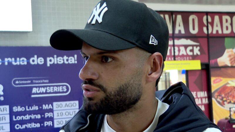 De volta ao Athletico, Jadson chega para ser reforço e promete entrega: “Sacrificar ao máximo”