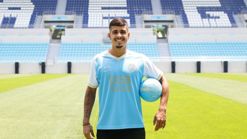 Avaí fecha a contratação de mais três reforços para a temporada