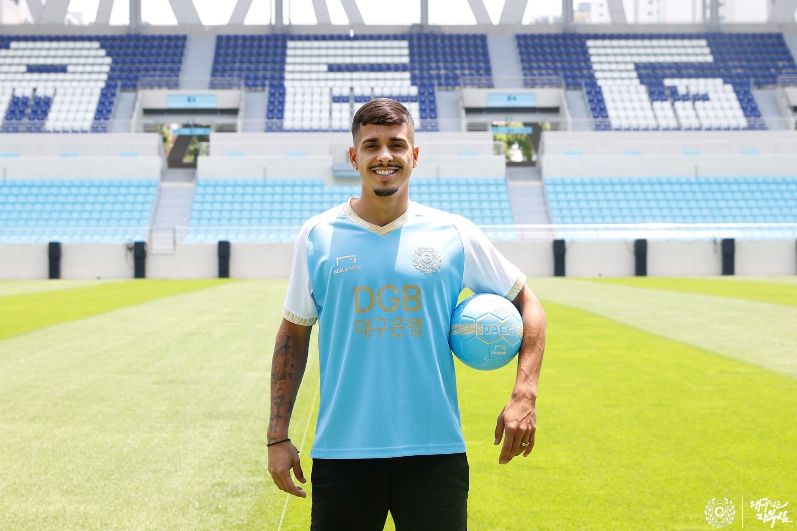 Avaí fecha a contratação de mais três reforços para a temporada