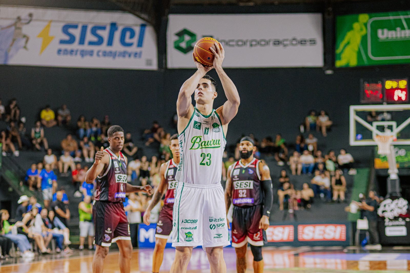 Andrézão além dos números: conheça o gigante de 2,13 metros que é o maior pontuador do NBB