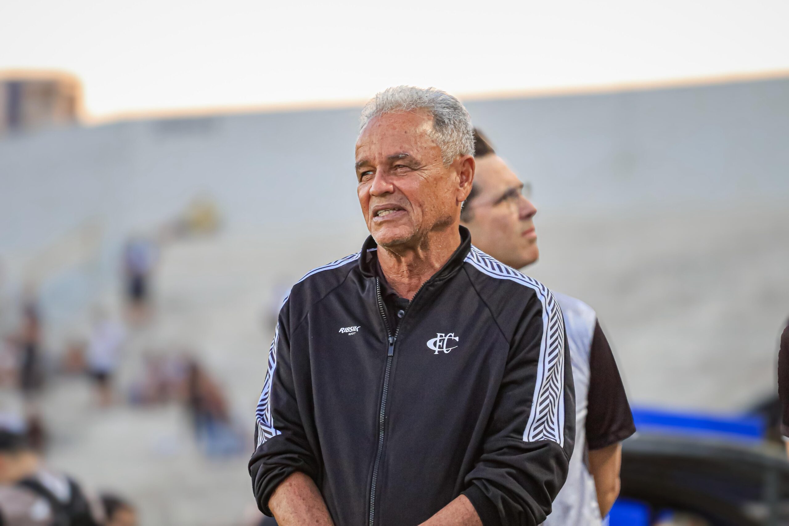 Roberval elogia desempenho do Comercial após vitória em jogo-treino
