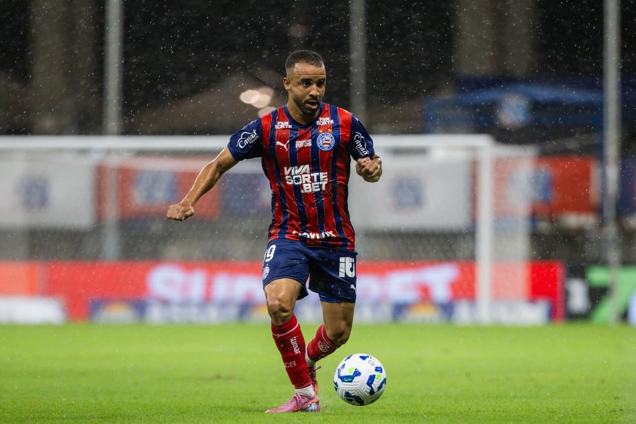 TJD aceita pedido do Bahia, e Cauly e Caio Alexandre podem estrear contra o Galícia