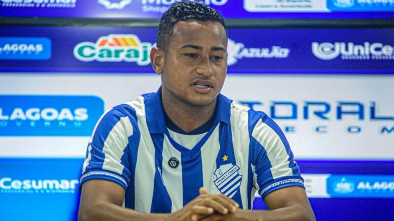 CSA anuncia saída do quarto jogador em apenas um mês