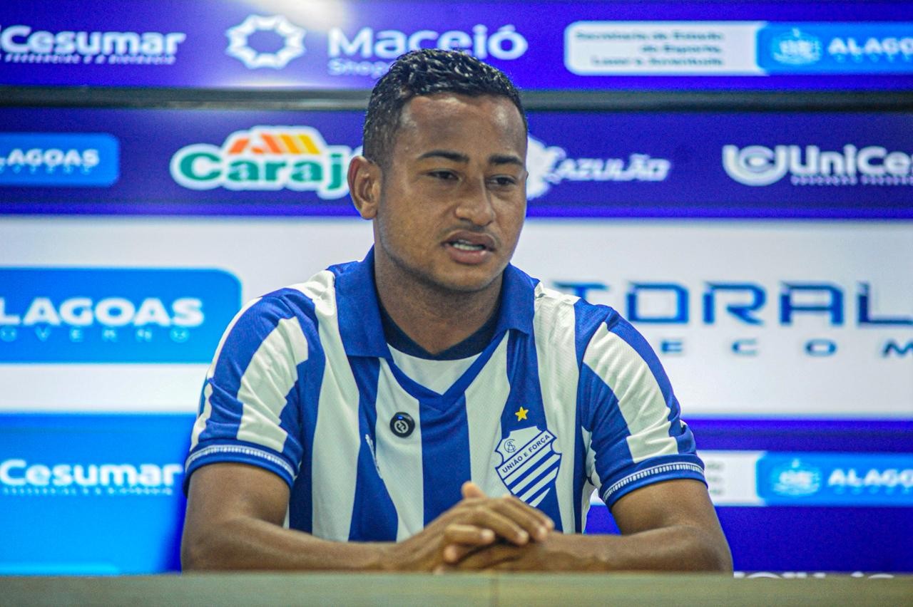 CSA anuncia saída do quarto jogador em apenas um mês