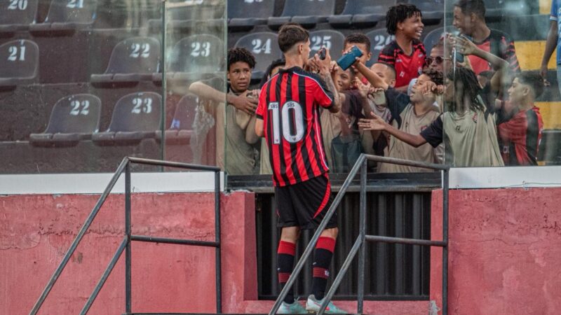 Camisa 10 clássico e atacante finalizador: veja quem pode brilhar pelo Vitória na Copinha 2026