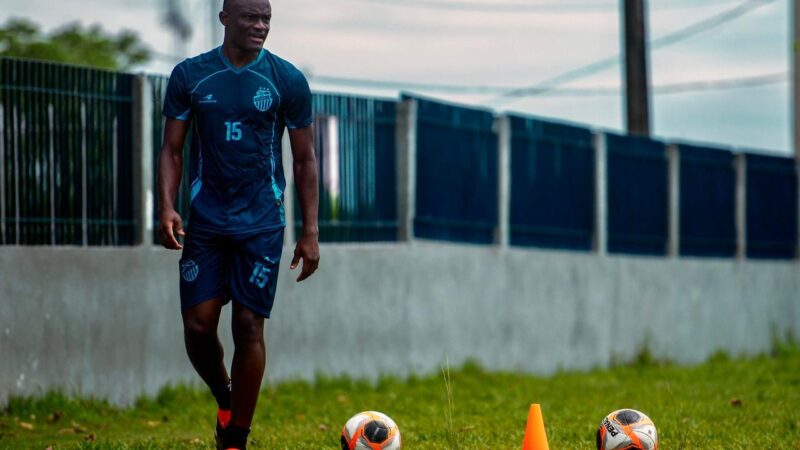 Camaronês Júnior Tokam é o novo reforço do São Raimundo-AM para o Amazonense