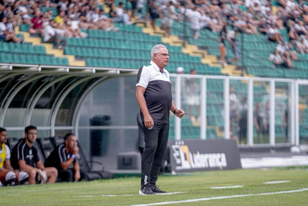 “Ele é decisivo”, diz Waguinho sobre o artilheiro do Figueirense