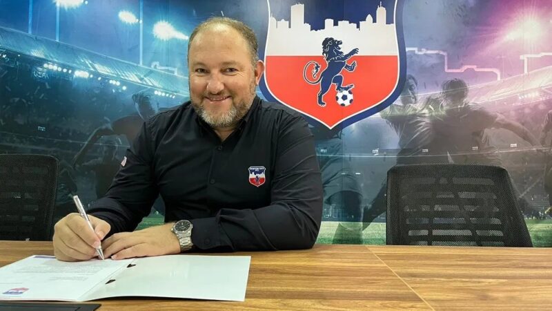 Lucas Góes deixa o Boston City após acordo; gerente de futebol tinha contrato até 2027