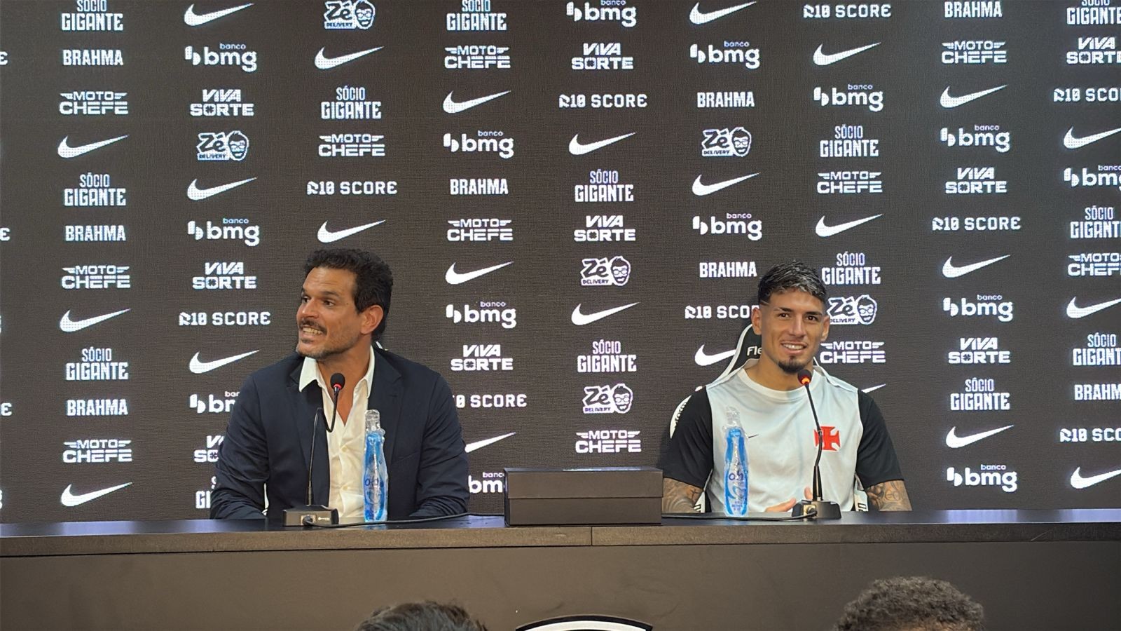 Saldivia é apresentado no Vasco e cita ligações de Diniz: “Já tinha um ano que falava com ele”