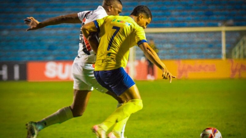 Ferroviário e Horizonte empatam em jogo movimentado pelo Cearense