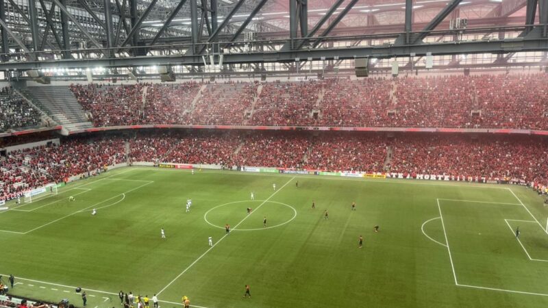 Polícia indicia torcedor do Athletico suspeito de ato racista no Athletiba; mais dois serão ouvidos