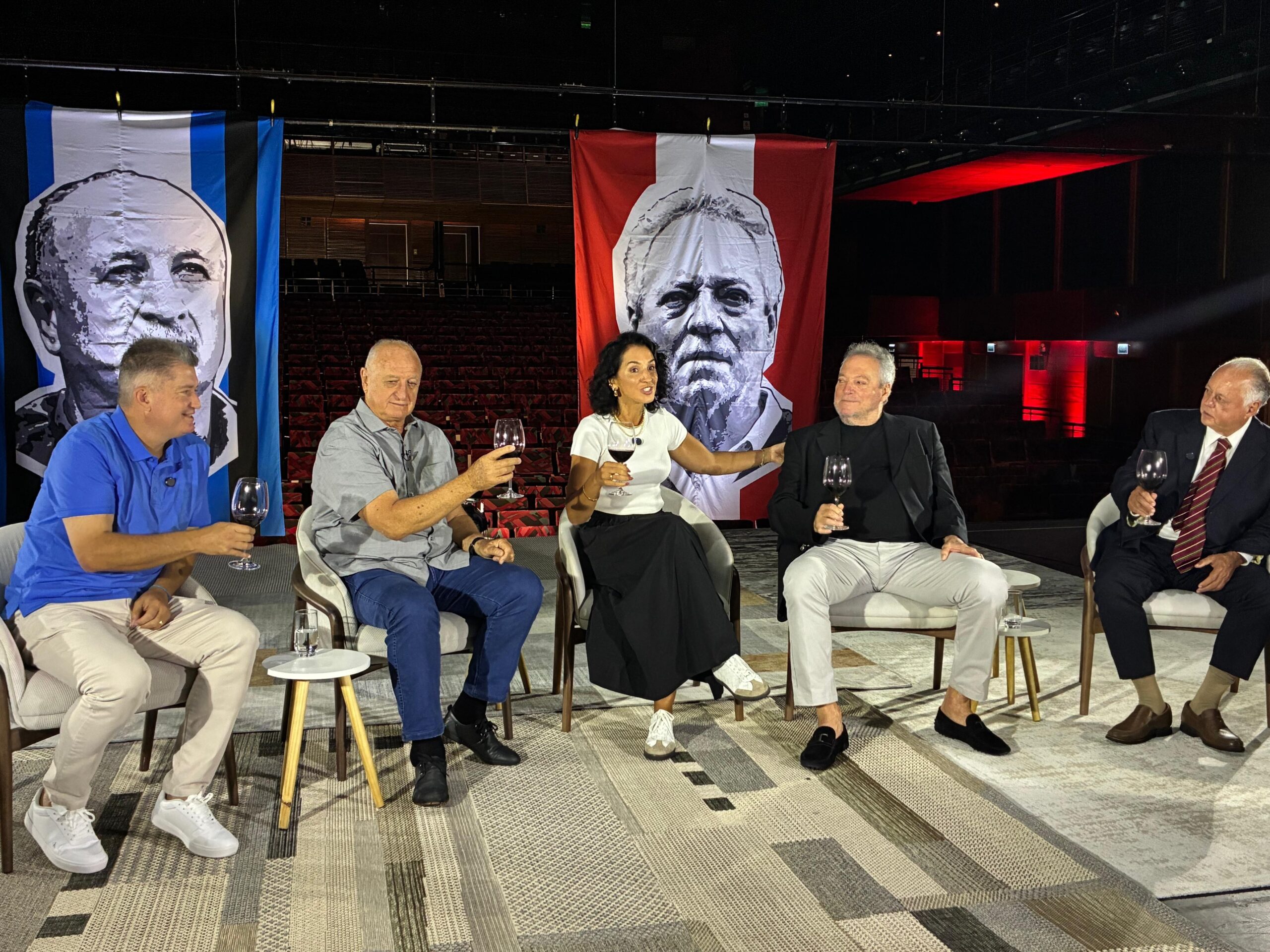 Felipão & Abel, o encontro: parceria de ídolos de Grêmio e Inter é regada a vinho com churrasco