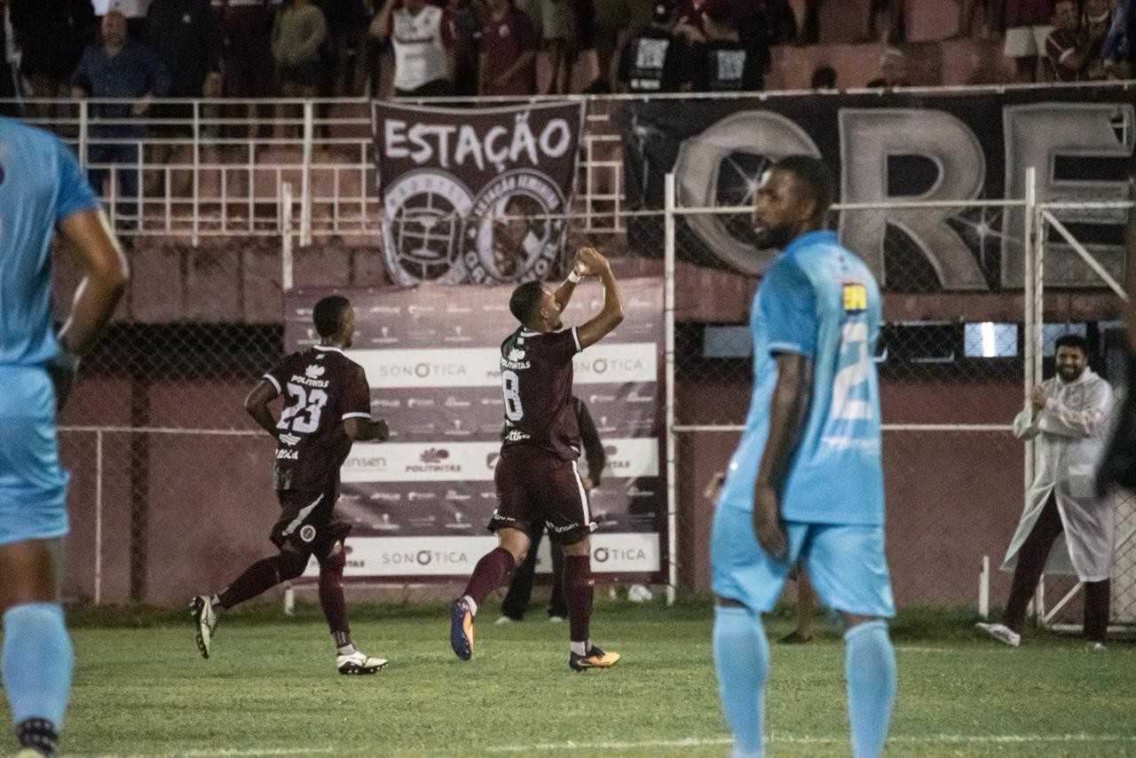Campeonato Capixaba: Vilavelhense vira para cima da Desportiva e deixa a lanterna