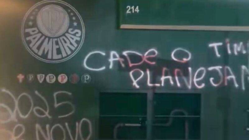 Polícia identifica envolvidos em pichações à sede do Palmeiras, e clube irá processá-los