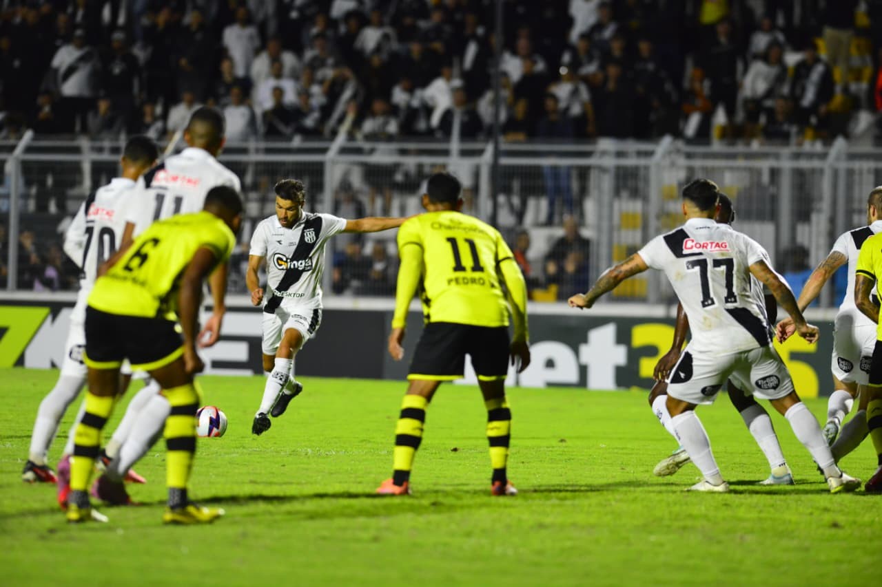 Análise: rebaixamento parece ser o destino inevitável para uma Ponte Preta sem rumo