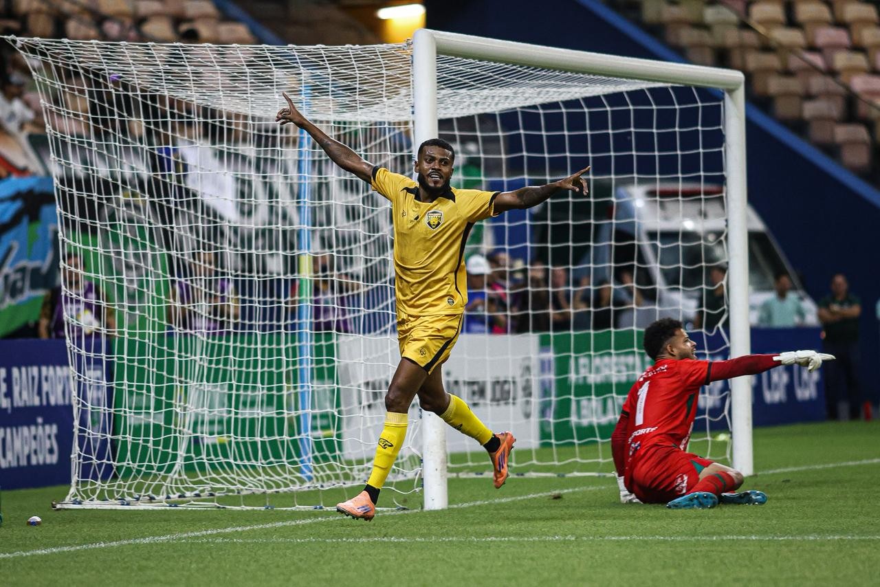 Marcelo Cirino retorna ao Brasil, marca na estreia pelo Amazonas e alcança centésimo gol da carreira