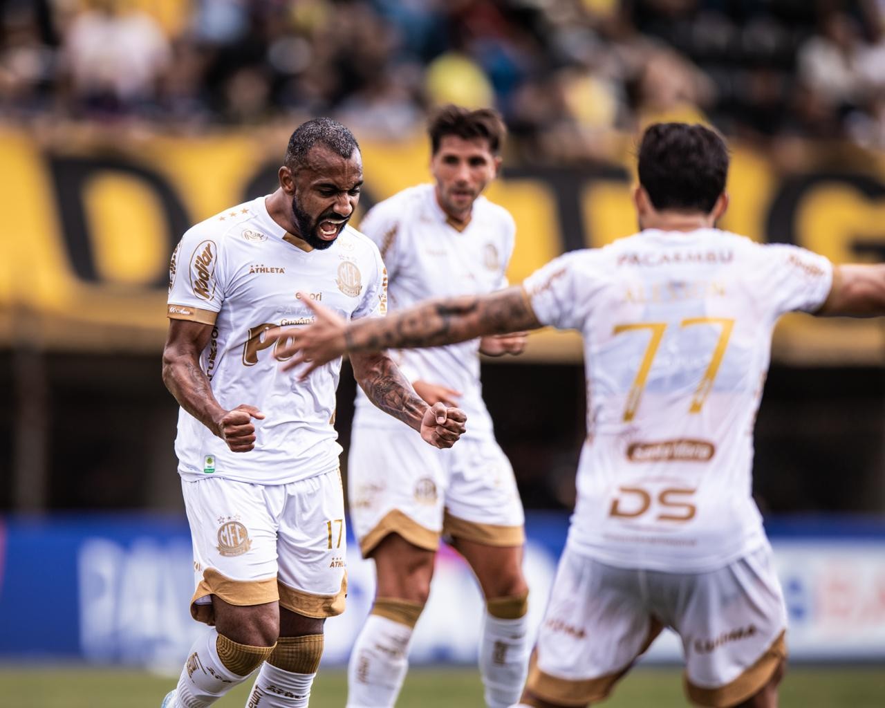 Mirassol tem três reforços marcando pela primeira vez em goleada