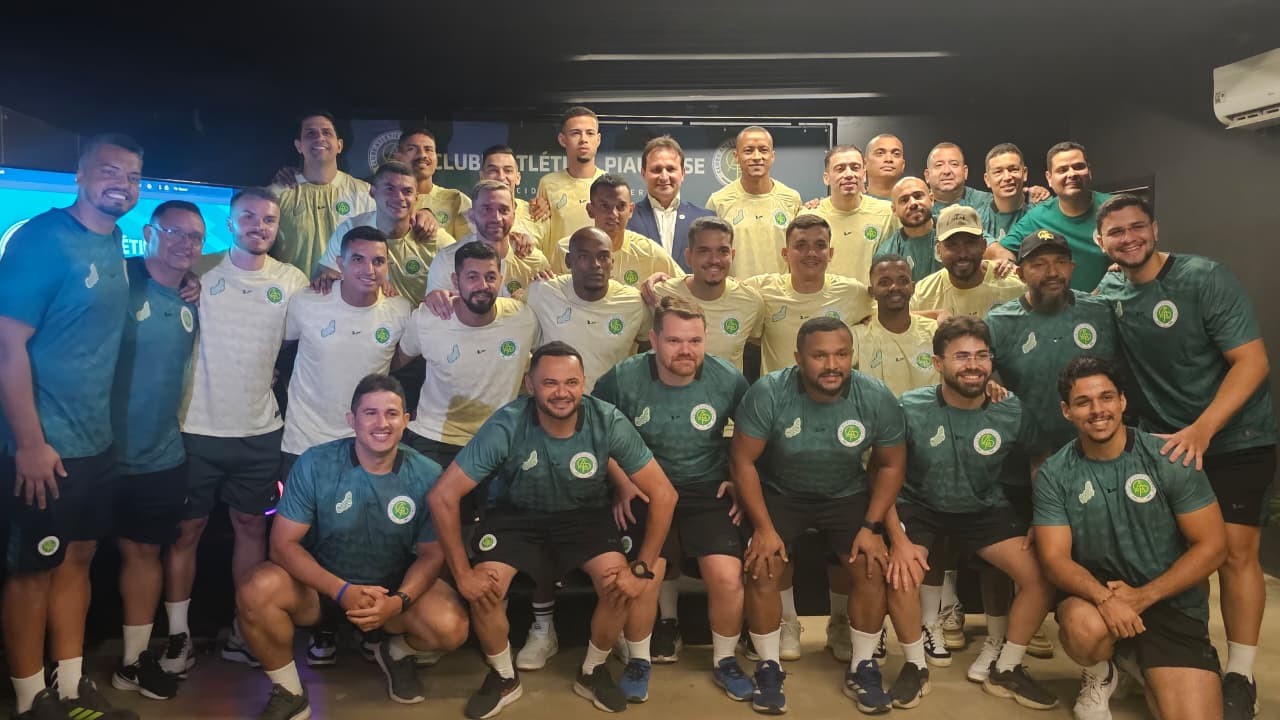 Atlético-PI apresenta elenco de futsal com 18 jogadores para temporada de 2026