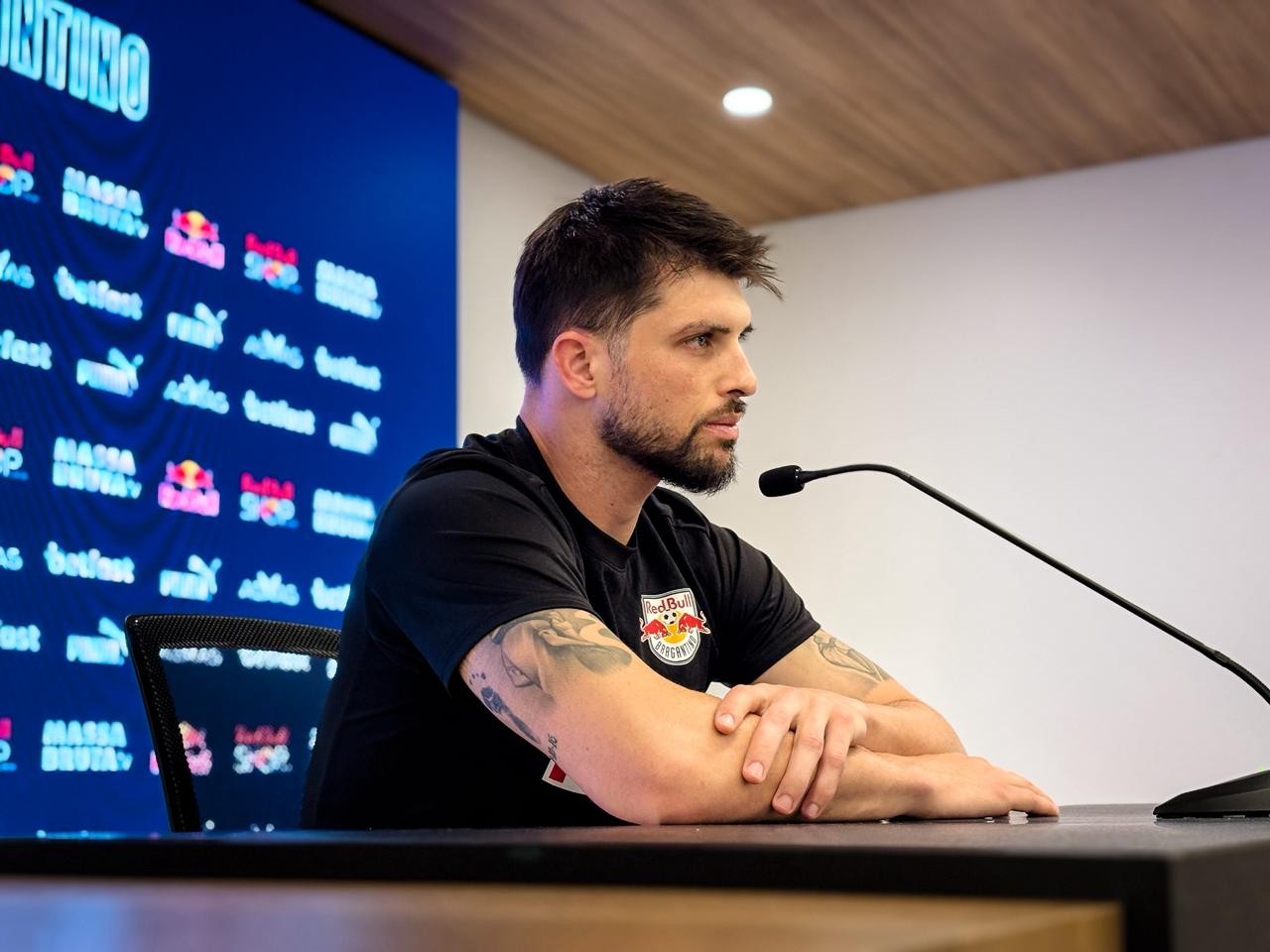 Apresentado no Bragantino, Volpi explica saída do Grêmio e fala de disputa com Cleiton: ‘Vai elevar o nível’