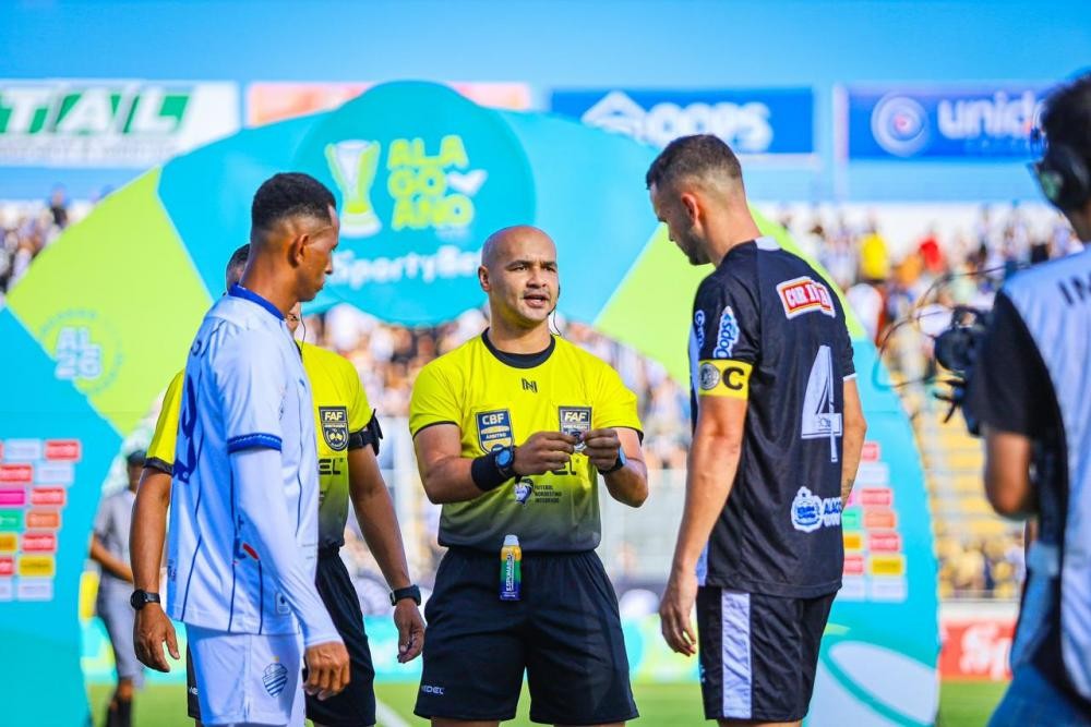 Federação Alagoana divulga o nome do árbitro do clássico CSA x CRB
