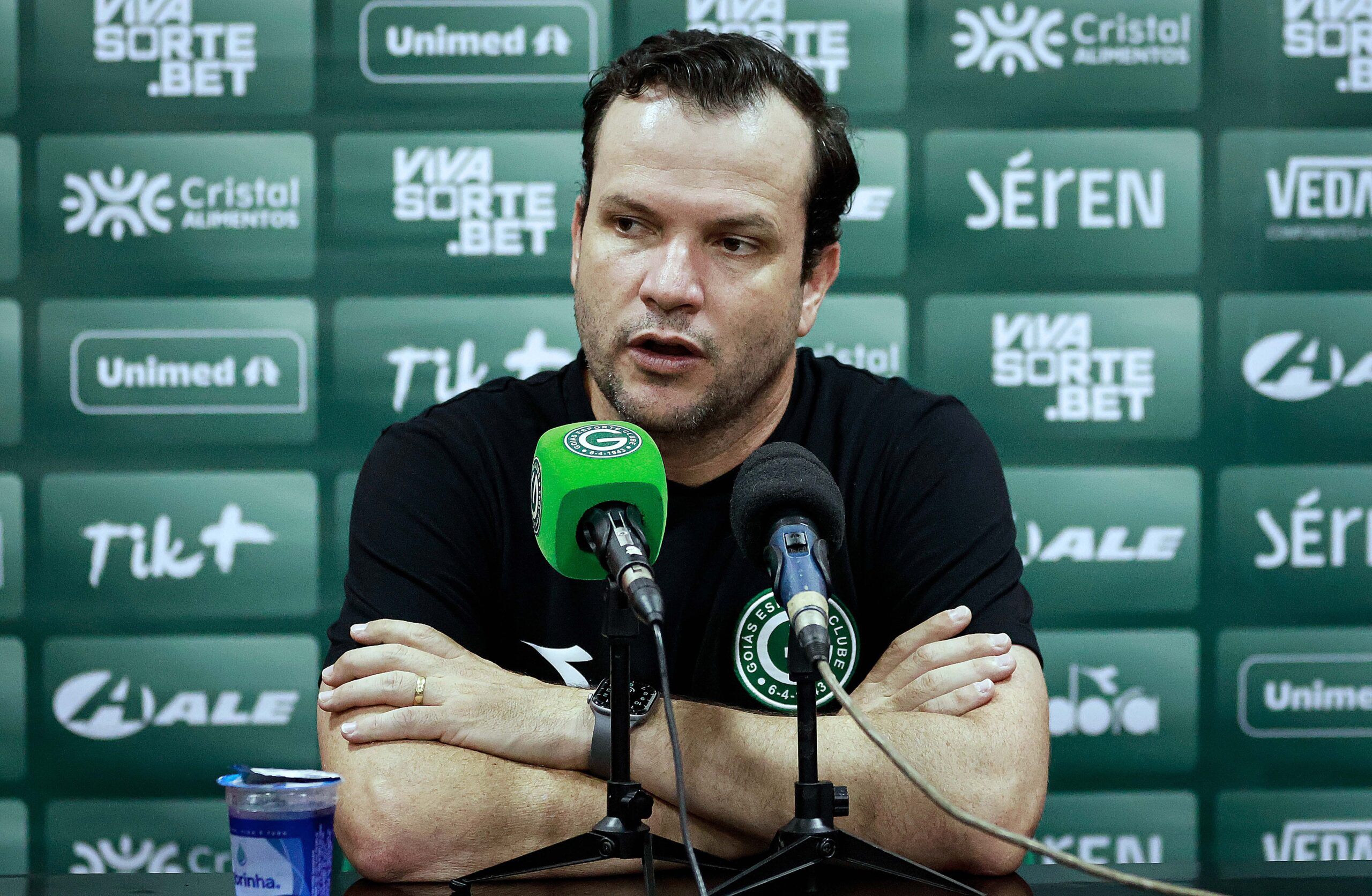 Daniel Paulista vibra com vitória do Goiás e destaca atuação de Jean Carlos contra o Crac