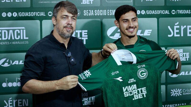 Goiás apresenta Cadu e aumenta concorrência no ataque
