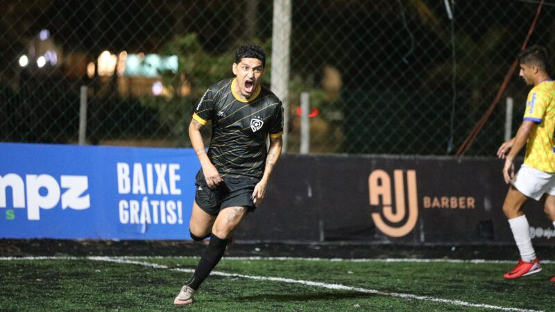 Liverpool dispara na liderança e Astonvilla goleia na 18ª rodada da Hattrick League