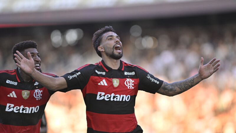 Segundo volante, meia e até mais: como Paquetá pode “quebrar a mente” de Filipe Luís?