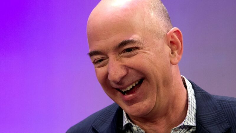 Amazon supera Walmart e vira maior empresa do mundo em vendas