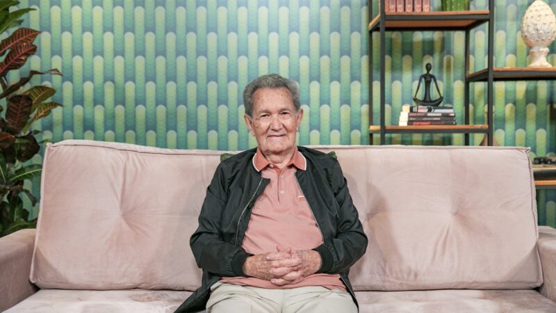 Medalha Léo Batista: cidade natal faz homenagem e eterniza legado de ícone da comunicação