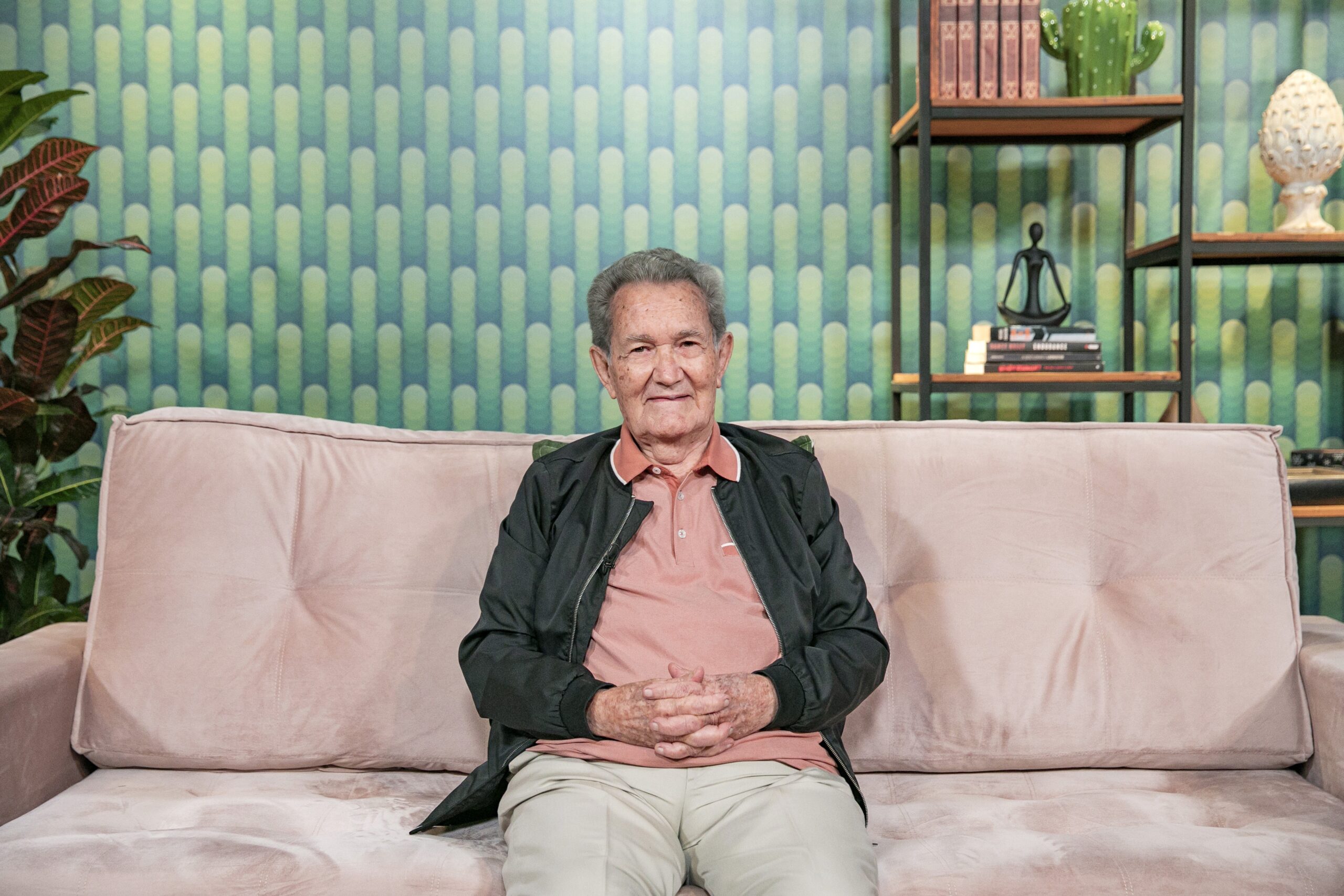 Medalha Léo Batista: cidade natal faz homenagem e eterniza legado de ícone da comunicação