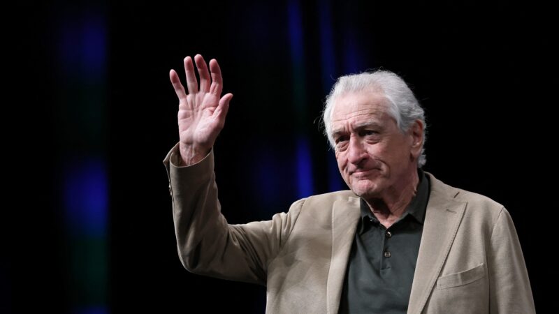 É #FAKE vídeo de Robert De Niro queimando bandeira dos EUA; cena foi criada com a IA do Google