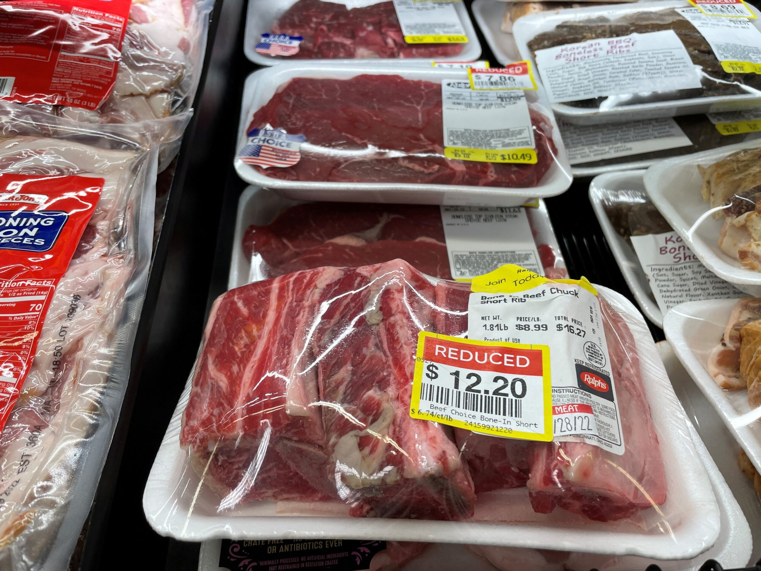 Trump amplia importação de carne argentina em 80 mil toneladas para tentar frear preços nos EUA