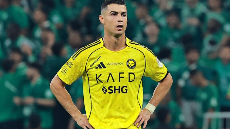 Cristiano Ronaldo fica fora do segundo jogo seguido em meio a divergências com Liga Saudita