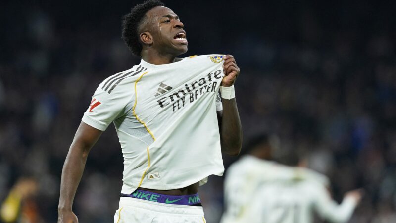 Vini Jr. pode bater recorde de jogos completos consecutivos na carreira