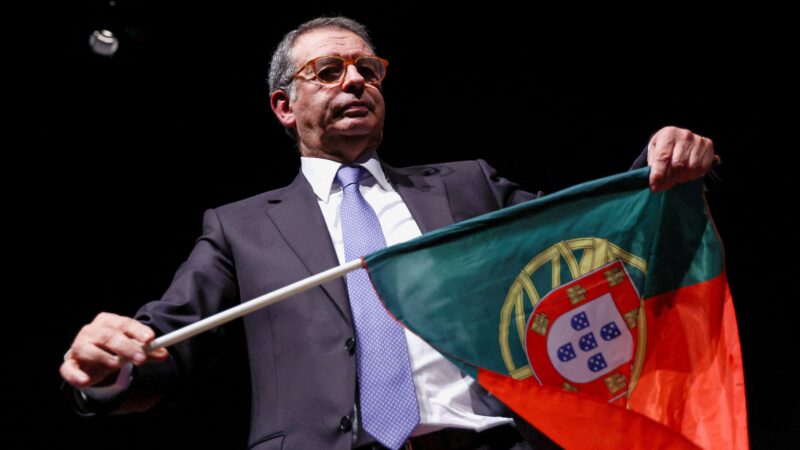 Portugal volta às urnas em 2º turno histórico entre esquerda e extrema direita para escolher novo presidente