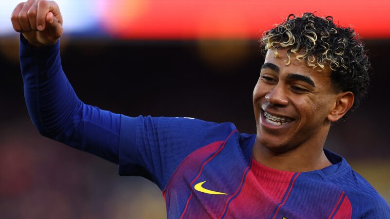 Lamine Yamal ultrapassa Mbappé e Rooney e bate recorde de artilharia com menos de 19 anos