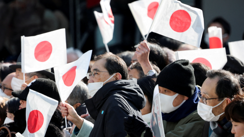Japoneses vão às urnas em eleições antecipadas convocadas por premiê apoiada por Trump