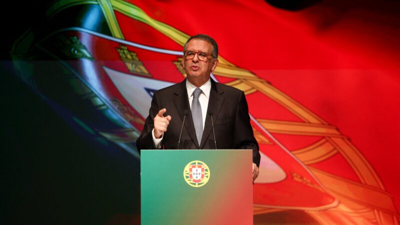 Brasileiros e portugueses que votam no Brasil dão vitória a candidato anti-imigração nas eleições portuguesas