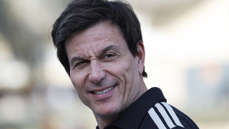 Análise: dia de boas notícias para Mercedes e evolução da Audi no Bahrein