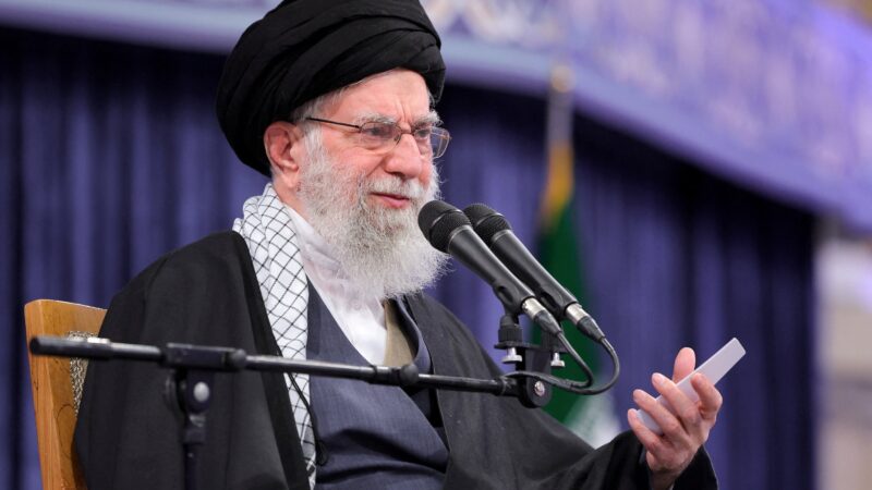 Israel diz que líder supremo do Irã foi alvo do ataque; paradeiro de Ali Khamenei é desconhecido