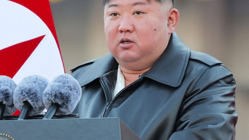 Coreia do Norte: Kim Jong-un apresenta novo lançador nuclear e sugere que arma impede até ‘proteção de Deus’