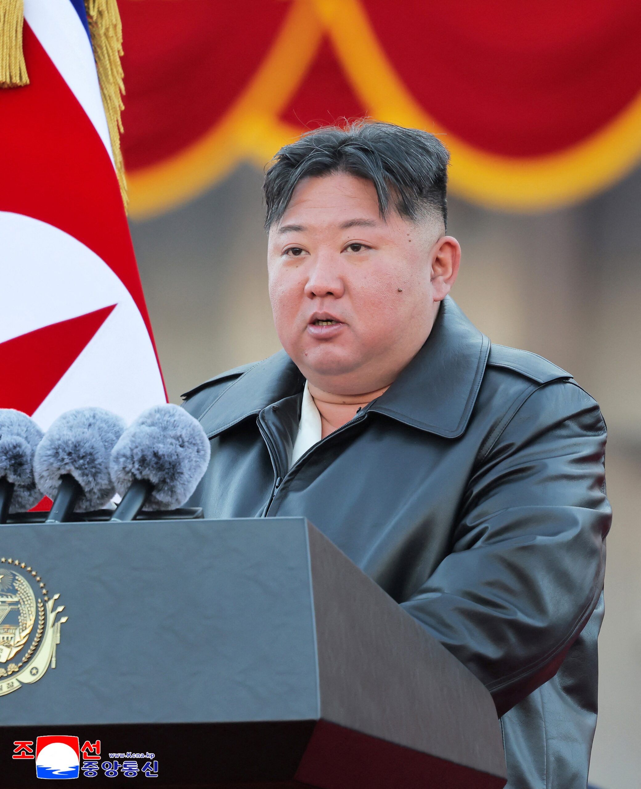 Coreia do Norte: Kim Jong-un apresenta novo lançador nuclear e sugere que arma impede até ‘proteção de Deus’