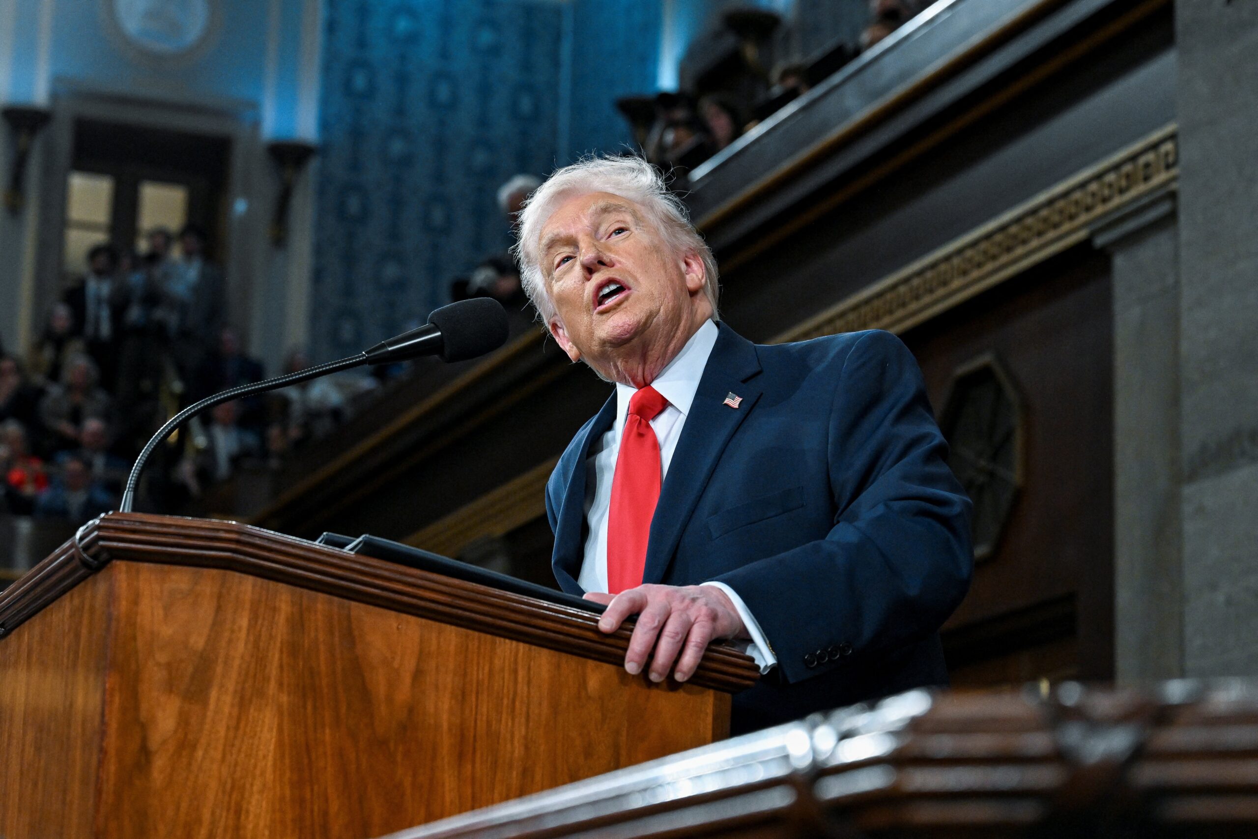 Discurso do ‘Estado da União’: Trump aborda economia, imigração e volta a ameaçar o Irã